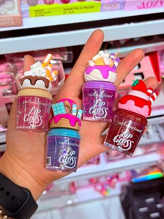 LIP GLOSS YOYOMAQUIAMOR CORES SEPARAR QUE ESTEVEM DISPONIVEIS
