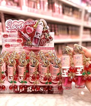 LIP GLOSS COM CHAVEIRO CEREJA AOZY (FOTO ILUSTRATIVA )
