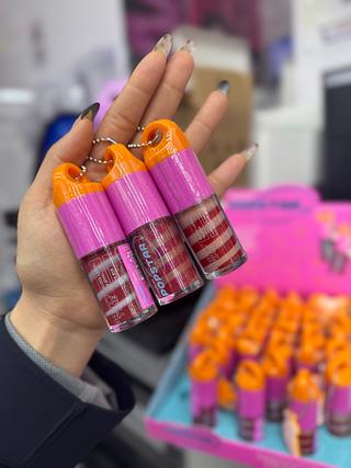 GLOSS LABIAL LIP GLOSS POPSTAR RUBYROSECORES SEPARAR QUE ESTEVEM DISPOVEIS (OOPS)(BYE BYE)(LOOK AT ME)