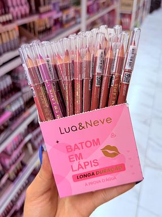 Batom Em Lápis Lua E Neve ( Cores separar que estevem disponível)