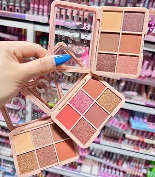 Paleta de Sombra Love Rain Vores separar que estevem disponível