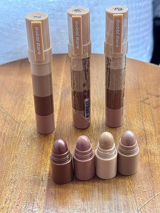 Bloom Maquiagem Bobbi Rara iluminador batom （Validade Ano 2027 )